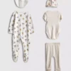 0-9mths | 5-piece disney's winnie the pooh newborn starter set