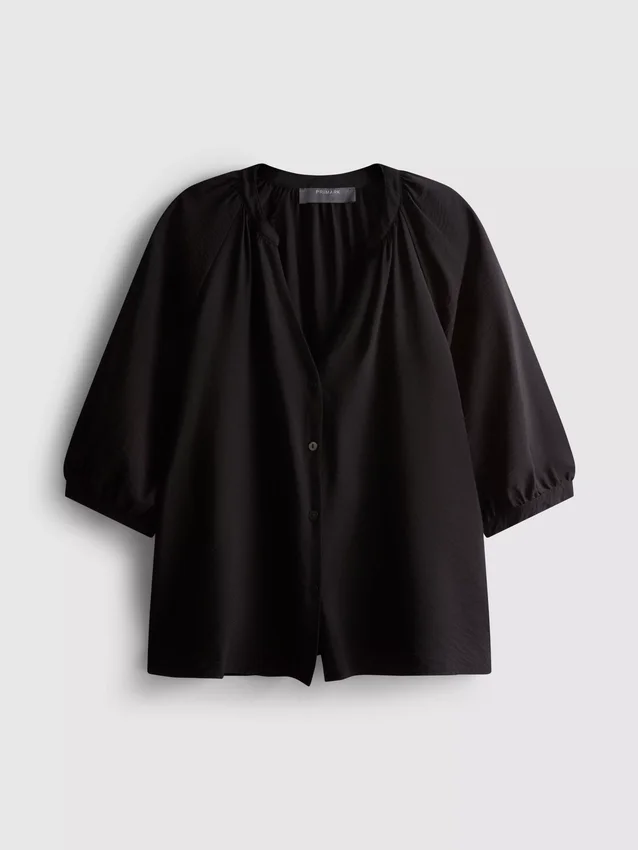 3/4 sleeve v-neck blouse