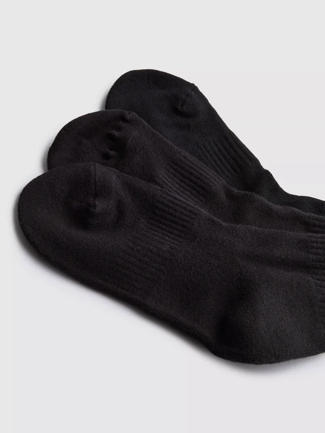 3pk cotton-rich crew sports socks