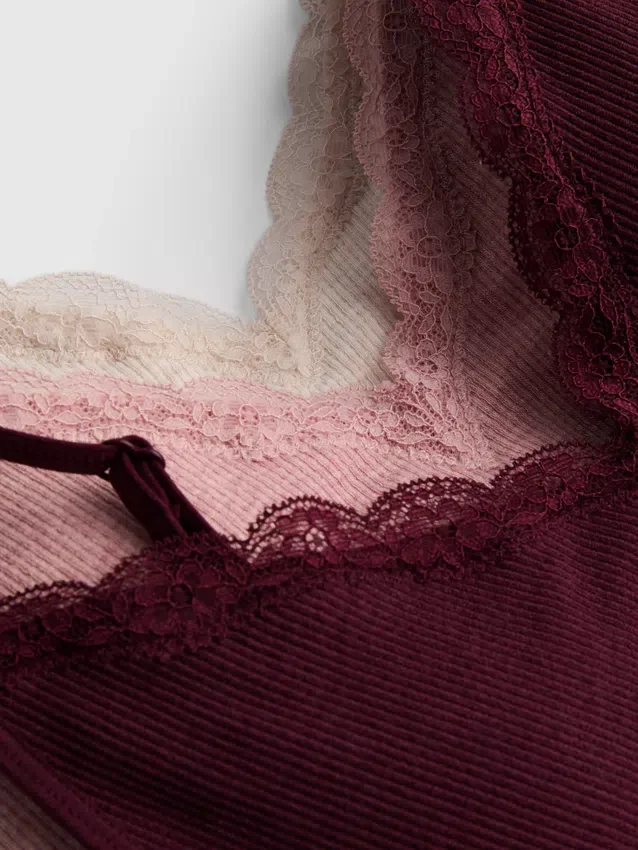 3pk seamless lace trim bralettes
