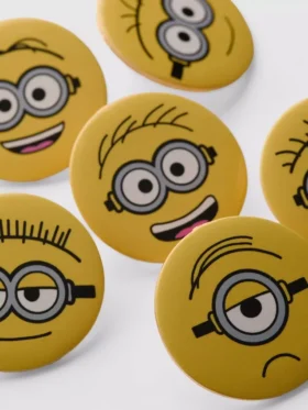 6pk minions buttons