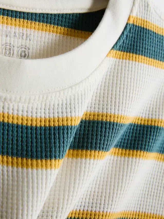 7-15yrs | waffle textured t-shirt