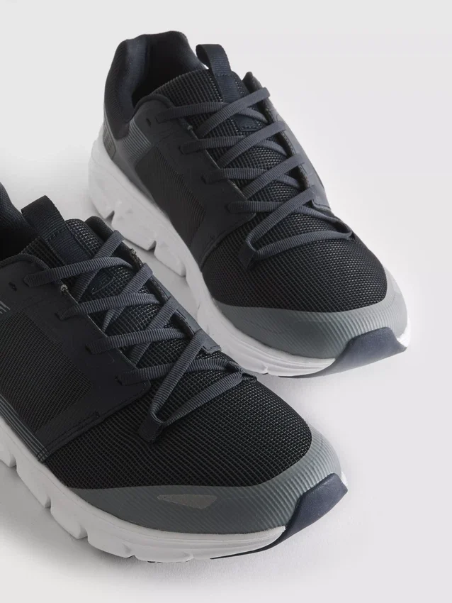 Active foamflex sneakers