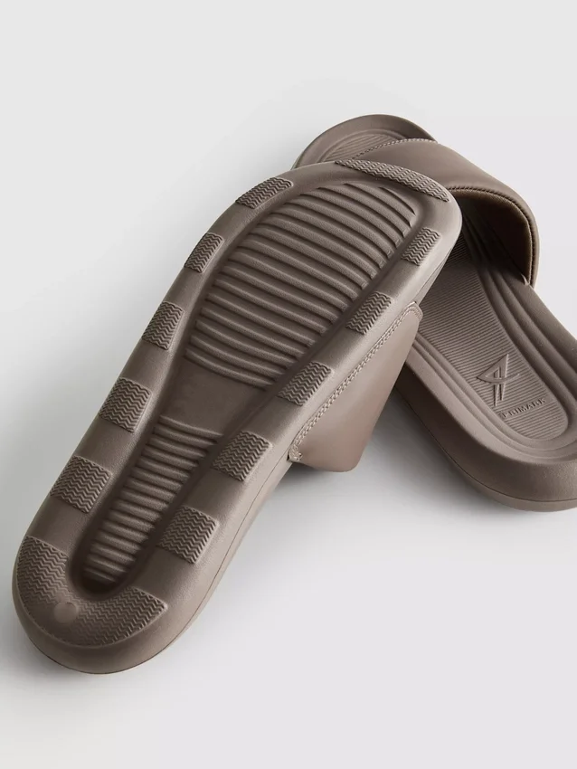 Active leisure sliders