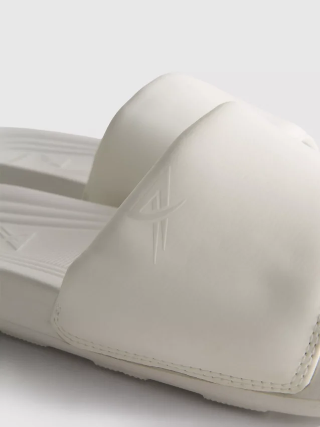 Active leisure sliders
