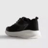 Active mesh sneakers