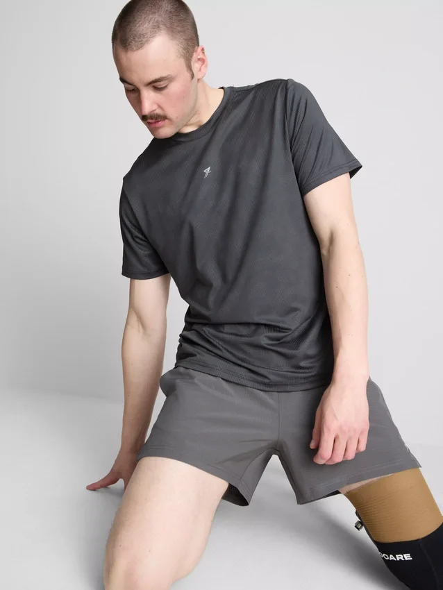 Active textured t-shirt