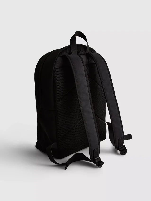 Adjustable backpack