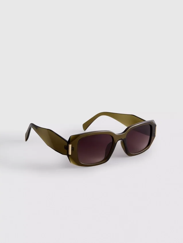Angular rectangle sunglasses