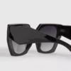 Angular square sunglasses