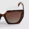 Angular square sunglasses