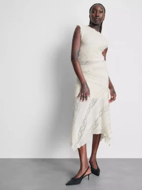 Asymmetrical hem lace skirt