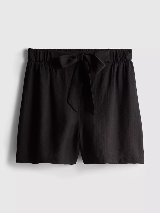 Belted pull-on shorts