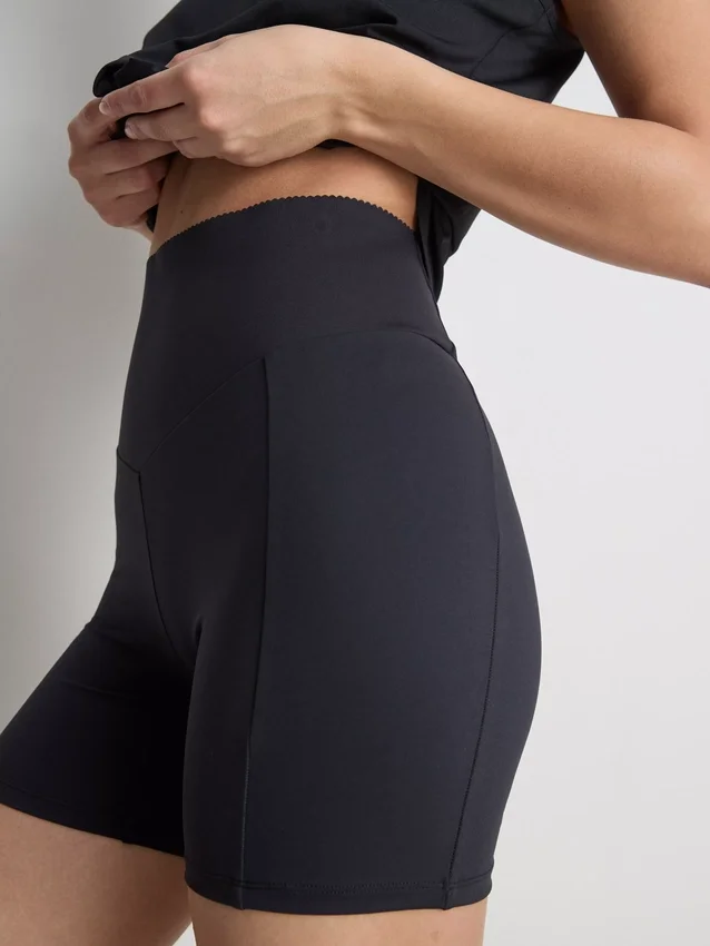 Bodysculpt active cycling shorts