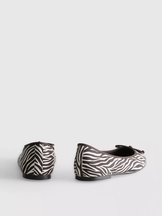 Bow ballet pumps