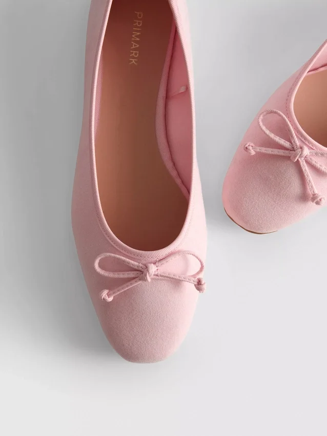 Bow-front ballet pumps