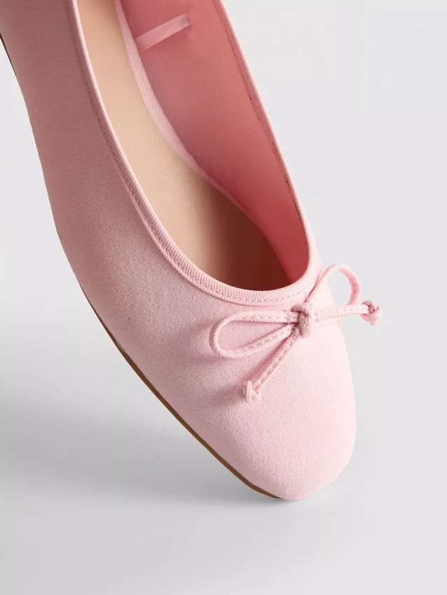 Bow-front ballet pumps