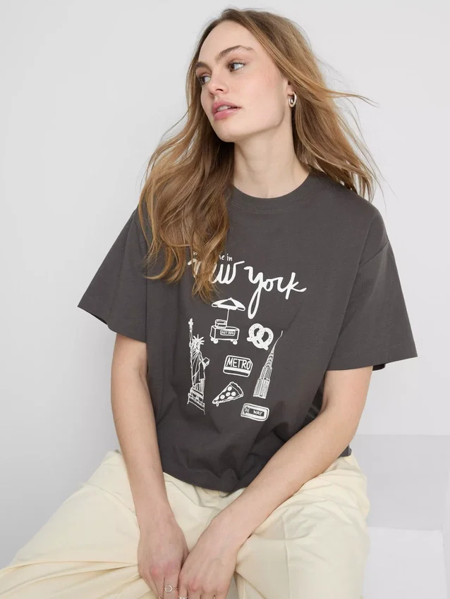 Boxy cotton graphic tee