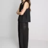 Broderie insert tank top