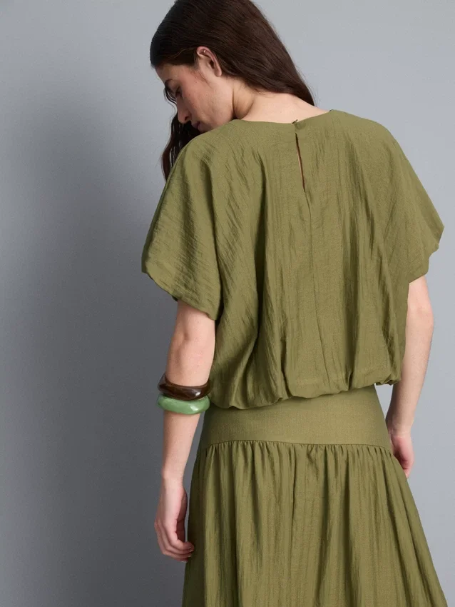 Bubble hem top