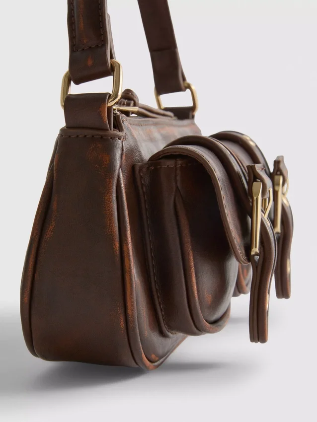 Buckle pocket shoulder bag