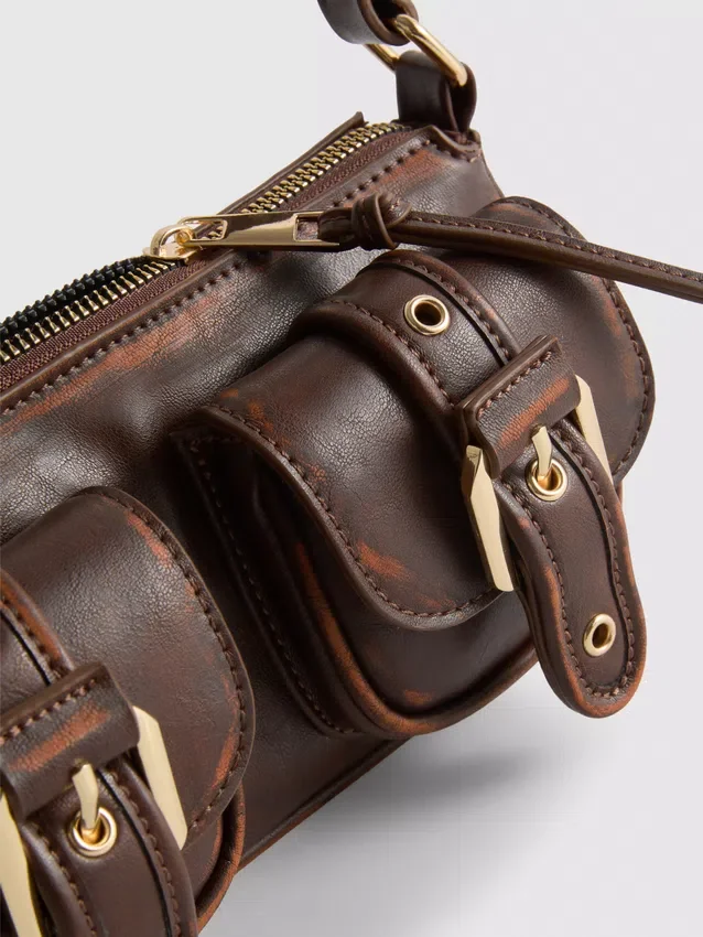 Buckle pocket shoulder bag