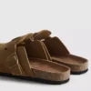 Buckle-strap clogs