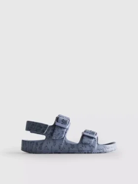 Buckle strap sandals