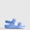 Buckle strap sandals