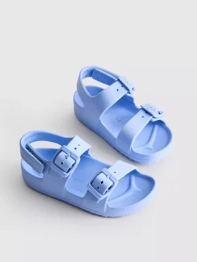 Buckle strap sandals