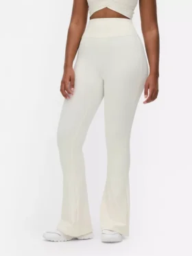 Buttery soft flared leggings