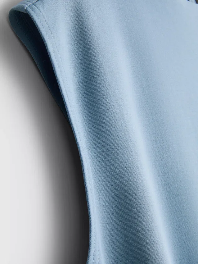 Cap sleeve sculpted mini dress