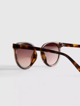 Cat-eye brow bar sunglasses