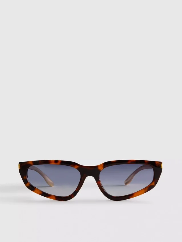 Cat eye sunglasses