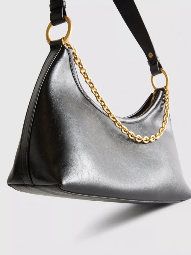 Chain shoulder bag