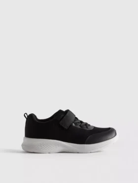 Chunky low-top sneakers
