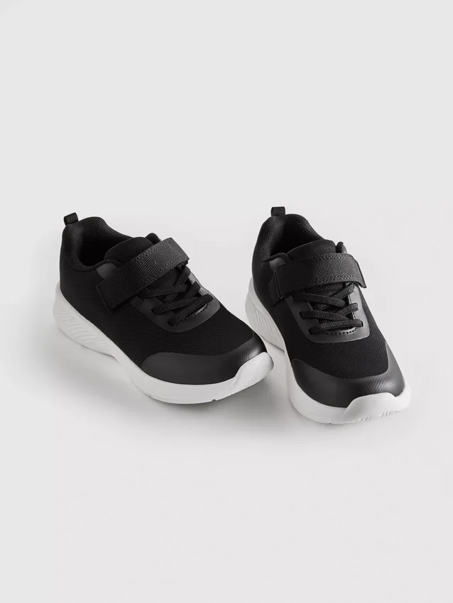 Chunky low-top sneakers