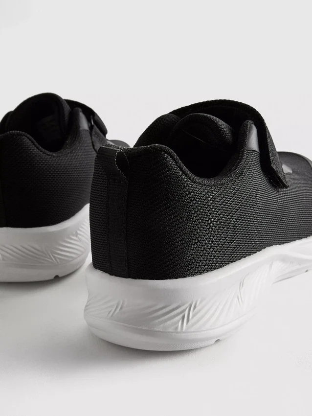 Chunky low-top sneakers