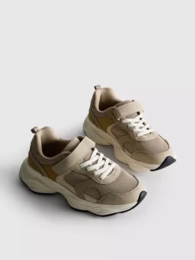 Chunky sneakers