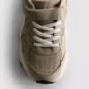 Chunky sneakers