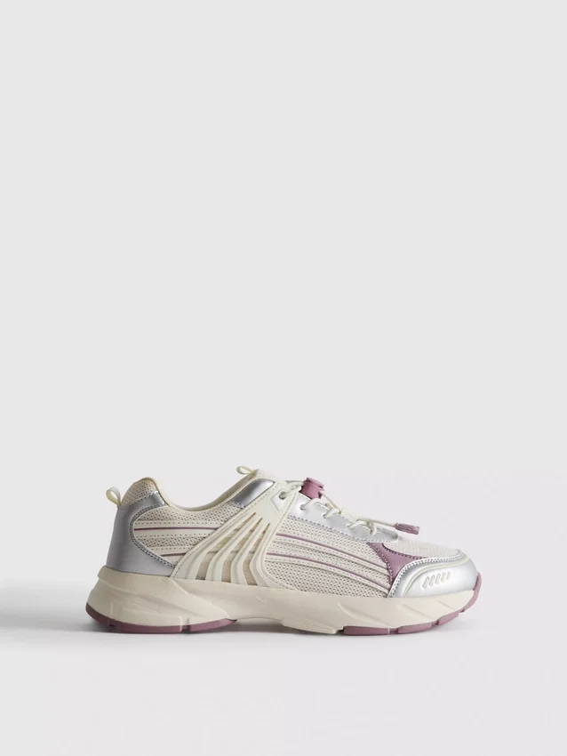 Chunky toggle sneakers