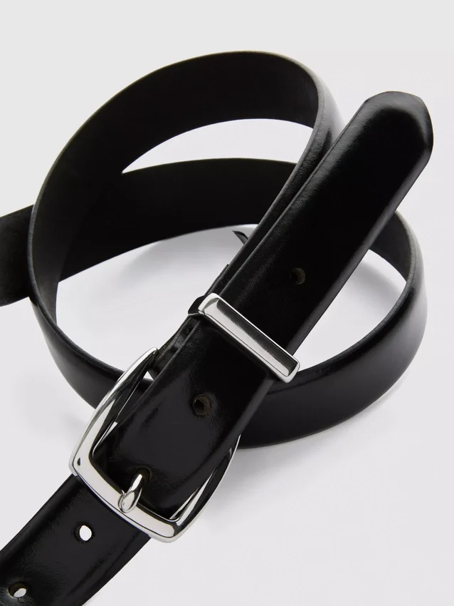 Classic buckle slim belt