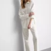 Classic cotton-blend button-down shirt