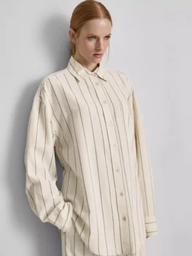 Classic cotton-blend button-down shirt