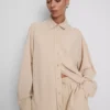 Classic cotton-blend button-down shirt