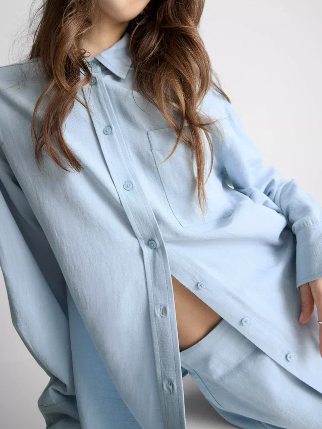 Classic cotton-blend button-down shirt