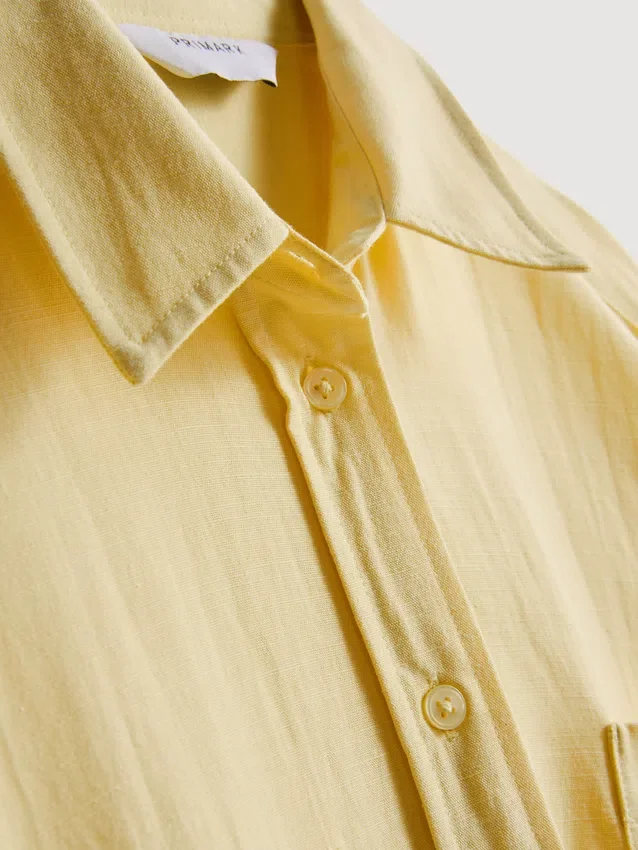 Classic cotton-blend button-down shirt