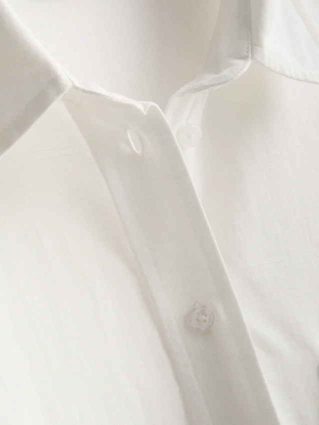 Classic cotton-blend button-down shirt