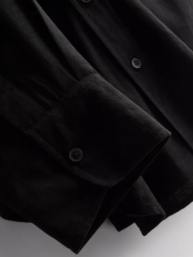 Classic cotton-blend button-down shirt