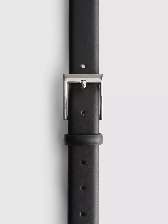 Classic-style faux leather belt